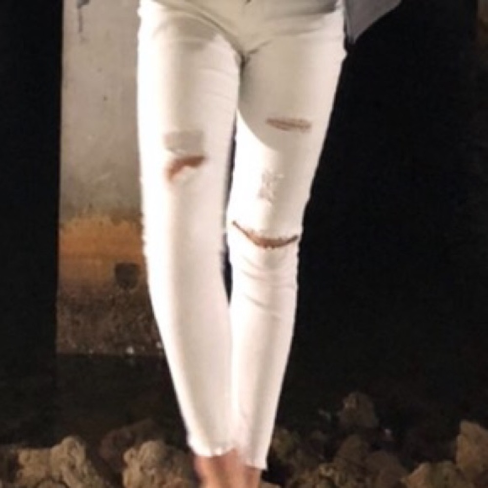 The Perfect Distressed Jean